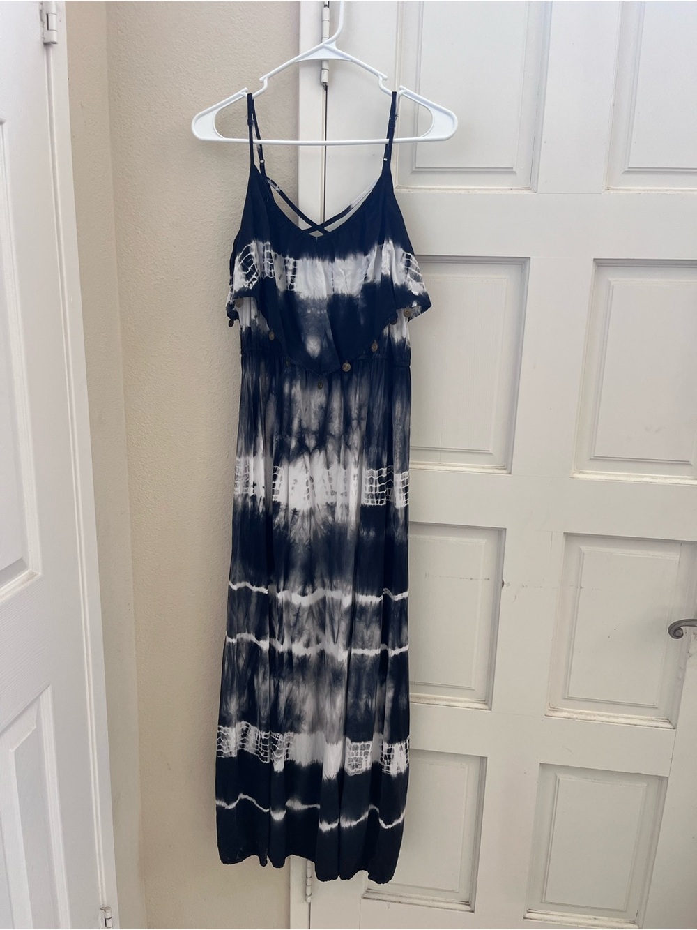 American Eagle  Bohemian Tie-Dye Spaghetti Strap Maxi Dress Size M